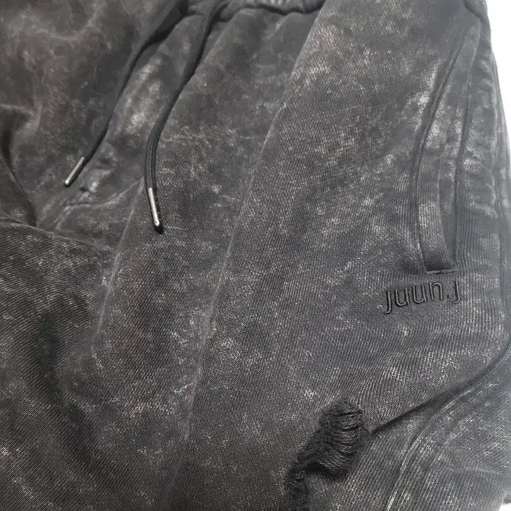 [BUNJANG] Juun.J Collection Damaged Track Pants Size 50 / 준지 juun.j 컬렉션 데미지 팬츠 50