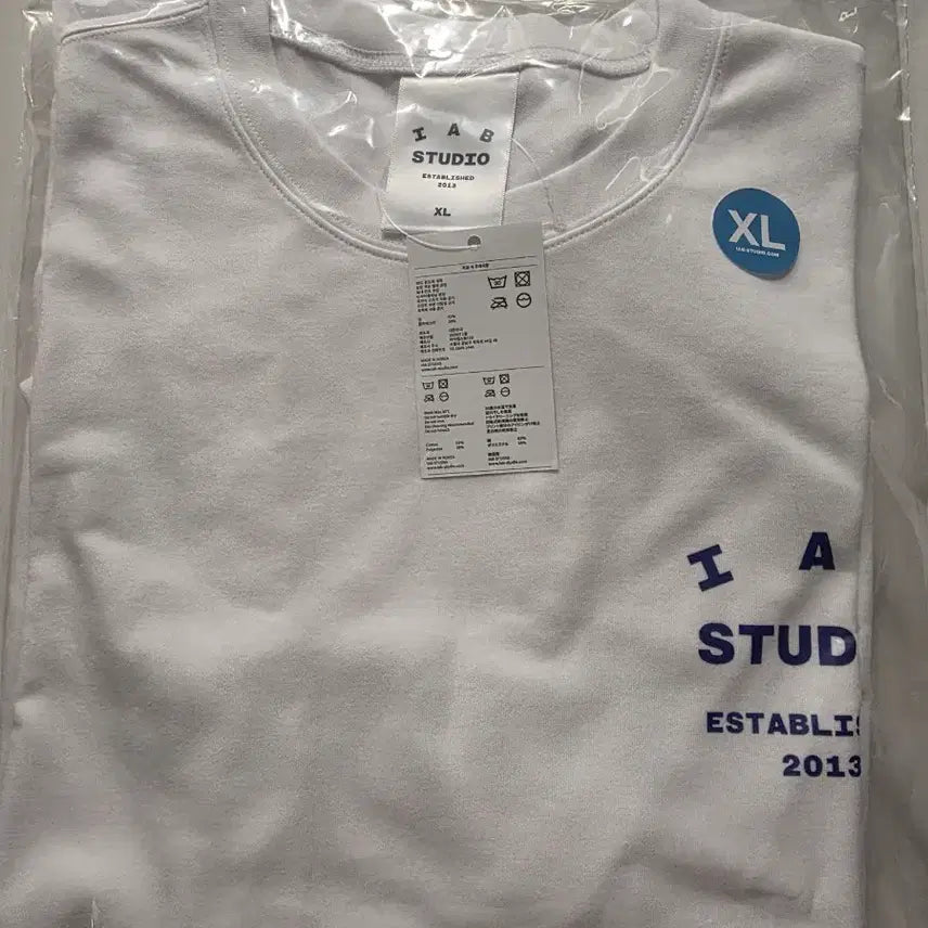 [SOLD OUT] 아이앱스튜디오 반팔 흰색 XL 미개봉 새제품