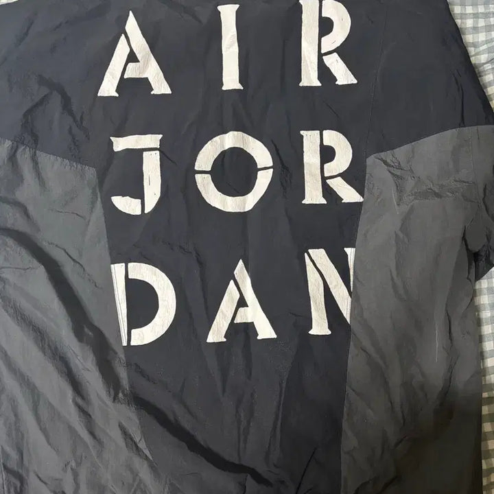 [BUNJANG] Air Jordan Retro Windbreaker Jacket / [배송비 포함] 에어조던 레트로 바람막이 2XL