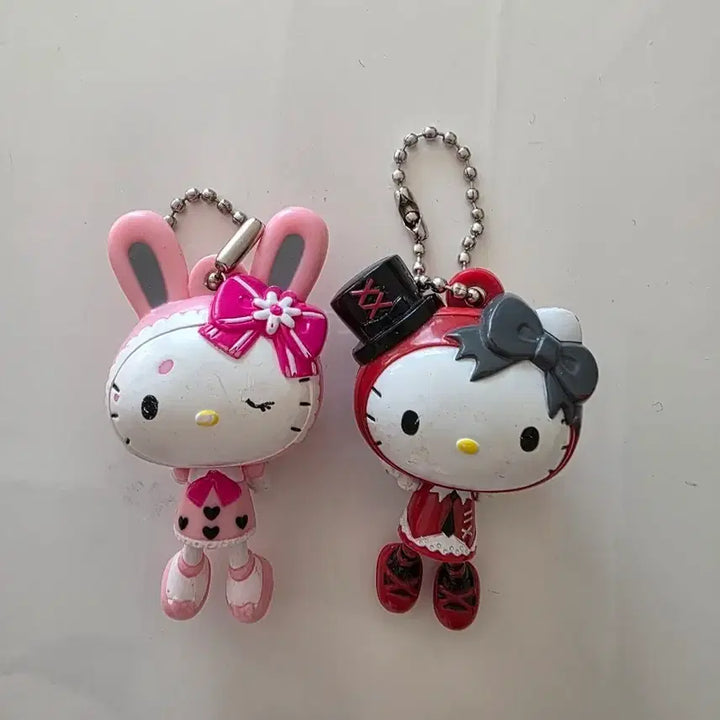 [BUNJANG] Classic Kitty Lori Kitty, Kitty Keyring Bundle Set (2 pcs) / 고전키티 로리 키티, 키티 키링 일괄2개