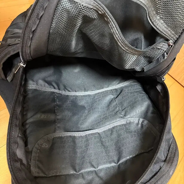 [BUNJANG] Nike Backpack - Korea Authentic - Student Bag / 나이키 백팩 NIKE BAG 책가방 공부가방 학생가방 코리아정품 새상품급