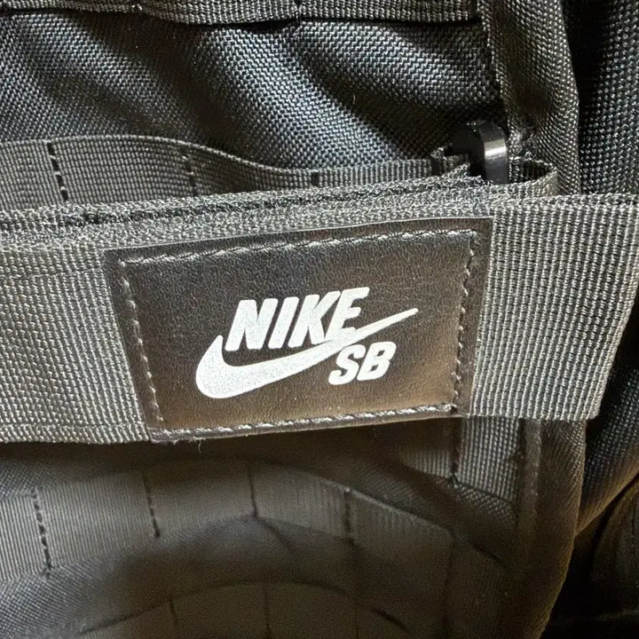 [BUNJANG] Nike Backpack - Korea Authentic - Student Bag / 나이키 백팩 NIKE BAG 책가방 공부가방 학생가방 코리아정품 새상품급