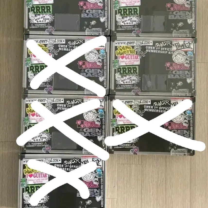 [SOLD OUT] QWER 1ST Official 바위게 미개봉 멤버십 키트 판매