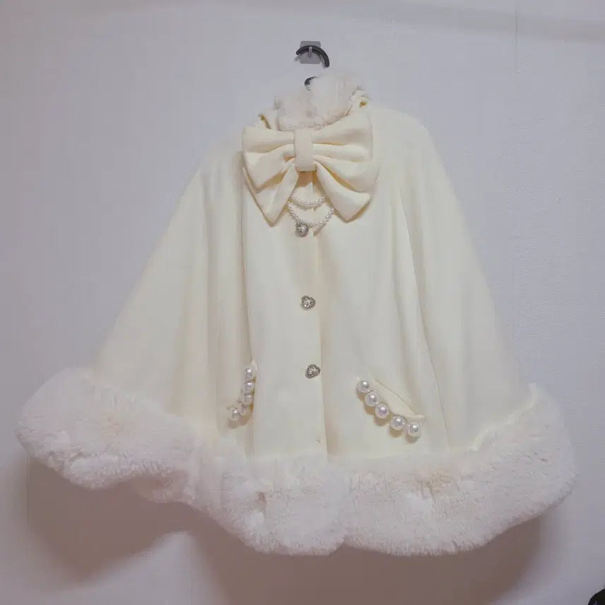 [BUNJANG] MAZ White Fur Poncho / 정품) 마즈 화이트 퍼 판초