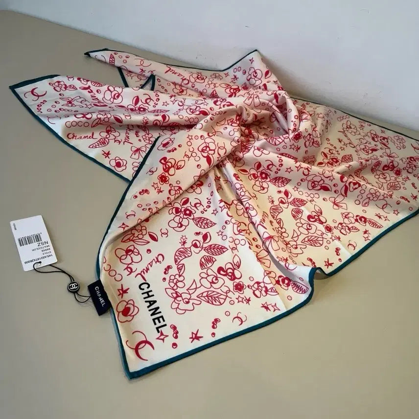 [SOLD OUT] 샤넬 90cm 스카프 정품 미사용 지드래곤 아이템