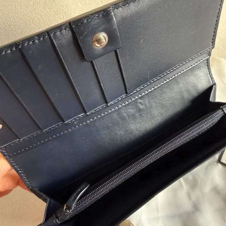 [BUNJANG] Gucci GG Embossed Long Wallet (Navy) / 구찌 GG 엠보스 장지갑 남색