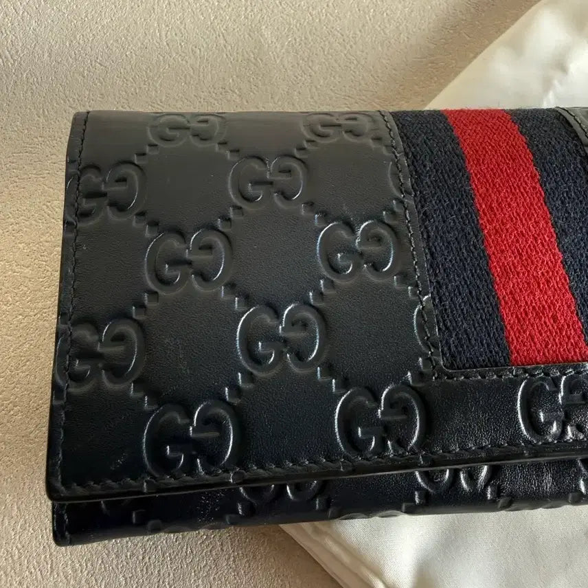 [BUNJANG] Gucci GG Embossed Long Wallet (Navy) / 구찌 GG 엠보스 장지갑 남색