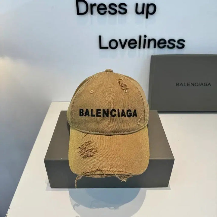 [BUNJANG] Balenciaga Distressed Baseball Cap Beige / 발렌시아가 디스트로이드 볼캡 베이지