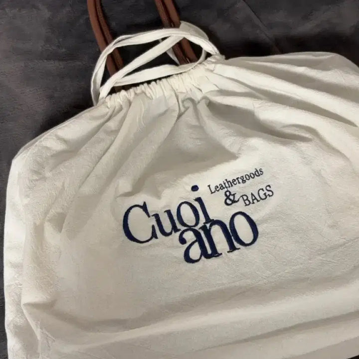 [BUNJANG] Cuoiano Comfy Bag Shoulder Bag / Cuoiano comfy bag 쿠오이아노 컴피백