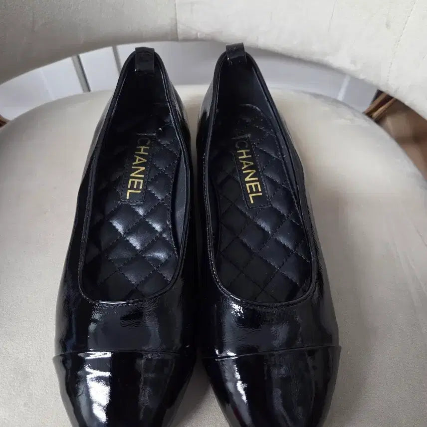 [BUNJANG] Chanel Black Enamel Pumps Women&