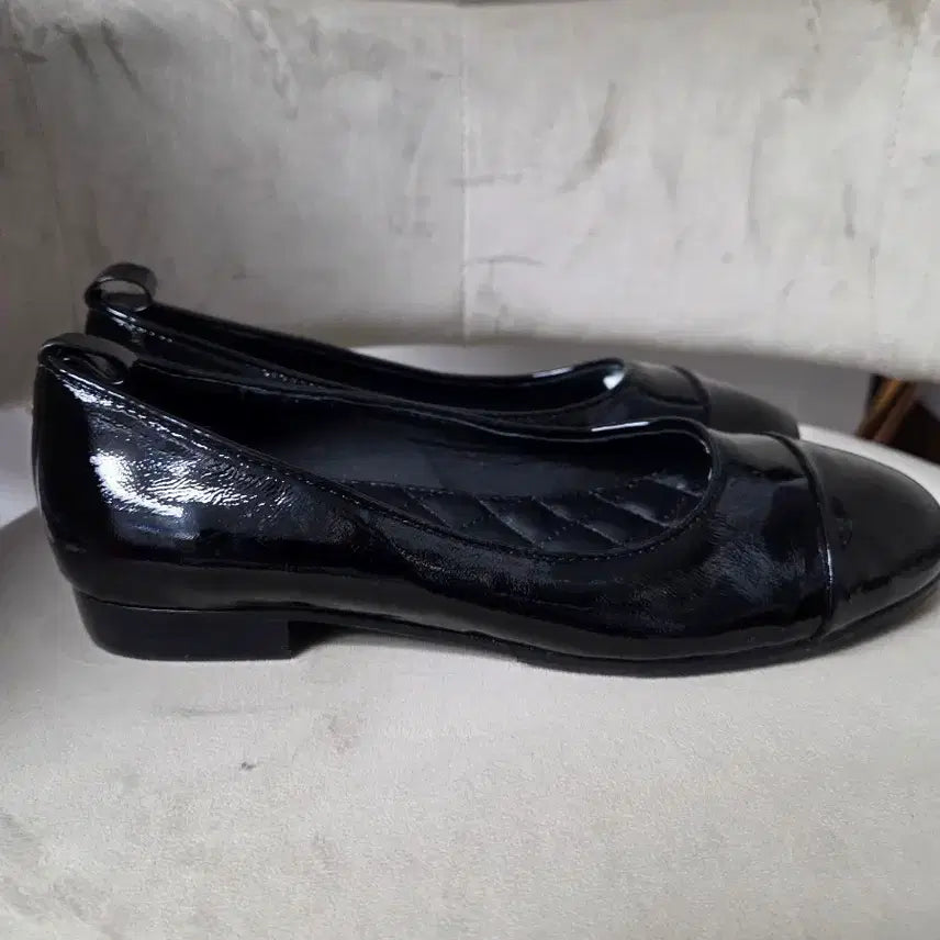 [BUNJANG] Chanel Black Enamel Pumps Women&