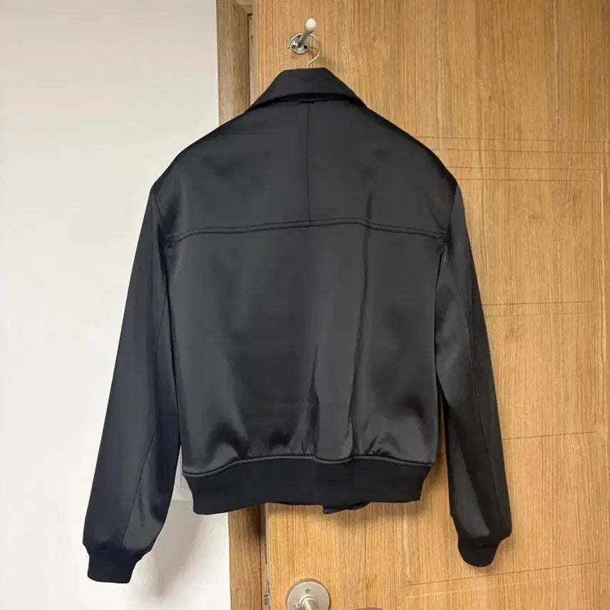 [BUNJANG] HALEINE Black Satin Blouson Jacket / HALEINE 블랙 새틴 블루종 1사이즈