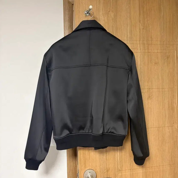 [BUNJANG] HALEINE Black Satin Blouson Jacket / HALEINE 블랙 새틴 블루종 1사이즈