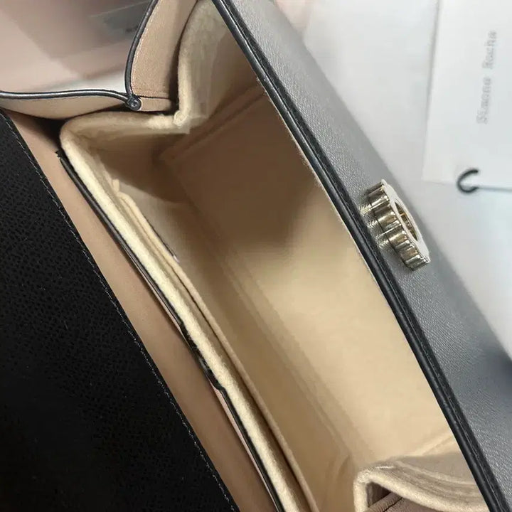 [SOLD OUT] 시몬로샤 발렌타인 백 비드 플라워