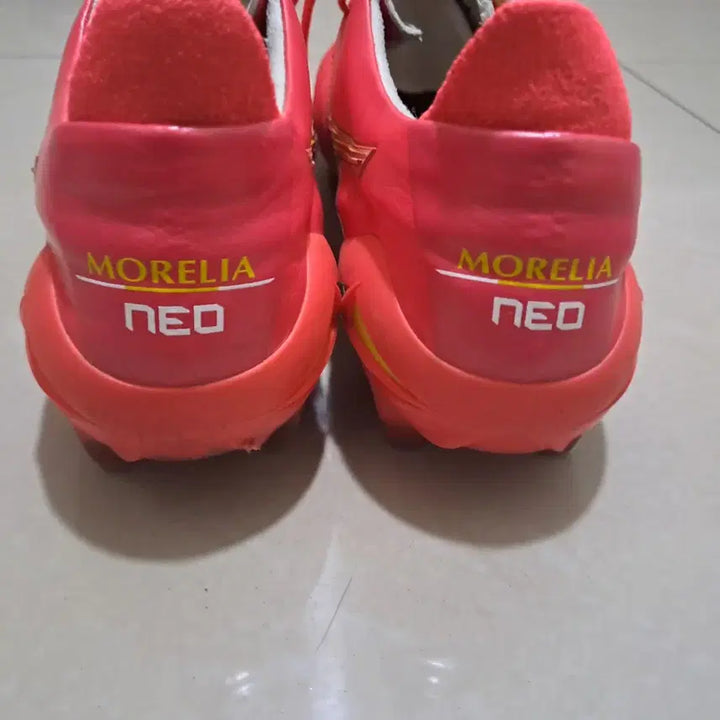 [BUNJANG] Mizuno Morelia Neo 4 Beta Japan Soccer Cleats / 미즈노 모렐리아 네오4 베타 재팬 285