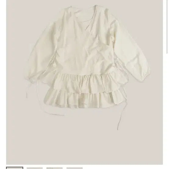 [BUNJANG] Auro Frill Blouse Dress Set-up (Cream) / 아우로 프릴 블라우스 원피스 set-up(크림,새상품)