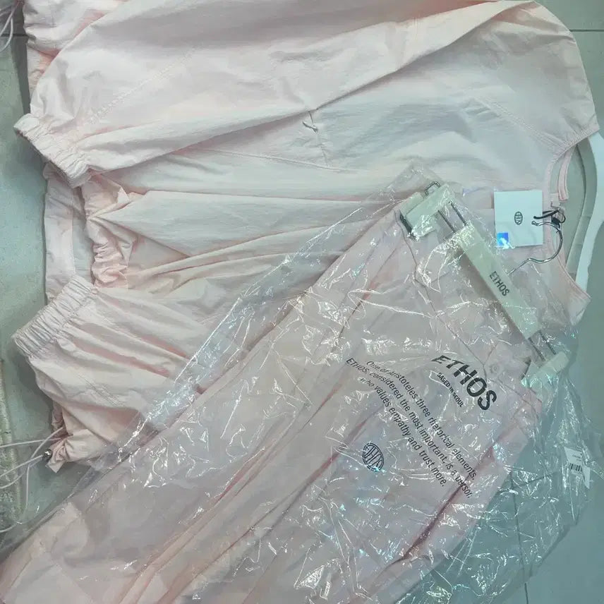 [BUNJANG] ETHOS Pink Crunch Midi Skirt and Sweatshirt Set - Size S / ETHOS 에토스 핑크 크런치 미디 스커트와 상의 셋업 S