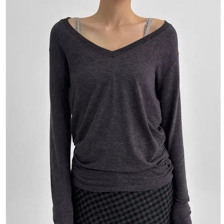 [BUNJANG] Black Up Velkir V-Neck Long Sleeve T-Shirt / 블랙업 벨키르 브이넥 긴팔티