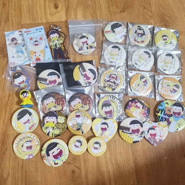 [BUNJANG] Osomatsu-san Jyushimatsu Goods Bundle / 오소마츠상 쥬시마츠 캔뱃지 위주 굿즈 모음