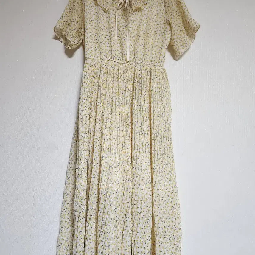 [BUNJANG] Coin Coax 2020 Chiffon Pleated Long Dress / 코인코즈2020쉬폰 플리츠 롱원피스55~66반