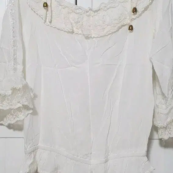[BUNJANG] Japanese Brand Lace Top / 일본브랜드 레이스탑