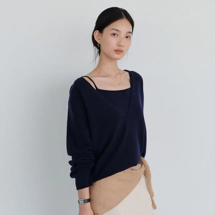 [BUNJANG] URAGO Yak Wool V-Neck Knit Navy / 유라고 야크 울 브이넥 니트