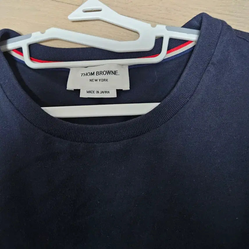 [BUNJANG] Thom Browne Navy Tri-Stripe Long Sleeve T-Shirt / 톰브라운 네이비 삼선 긴팔 티셔츠