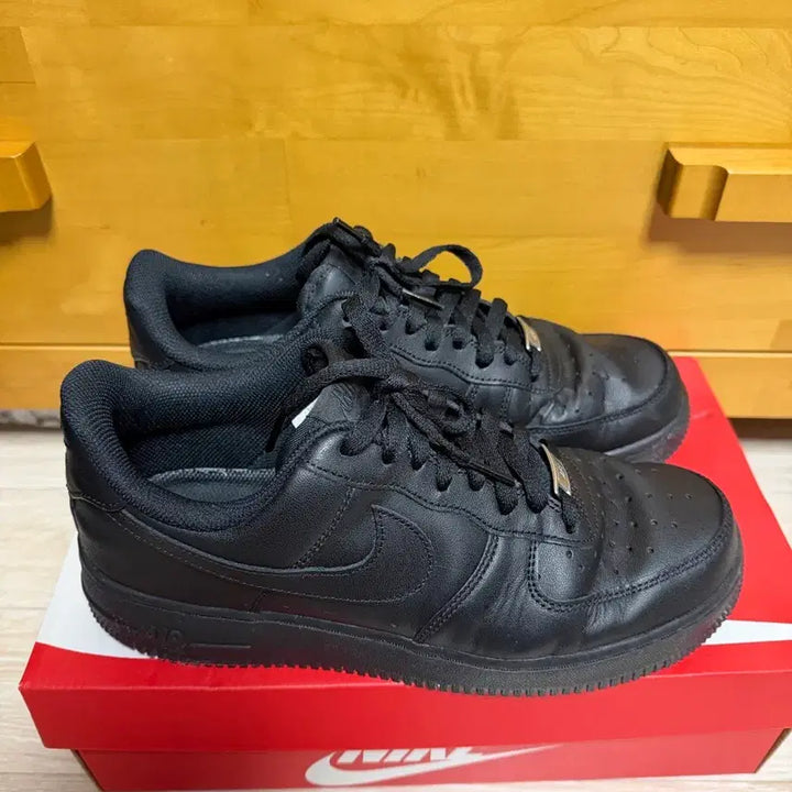 [BUNJANG] Nike Air Force 1 Black / 에어포스 블랙 265 판매합니다.