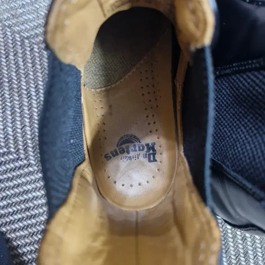 [BUNJANG] Dr. Martens Chelsea Boots UK7 / 닥터마틴 첼시부츠 uk7