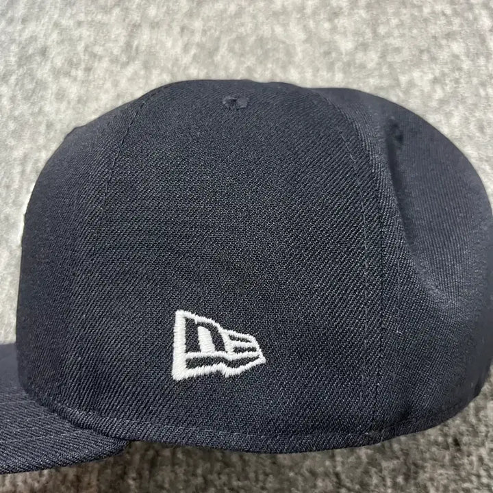 [SOLD OUT] 베이프 뉴에라 피디드 캡