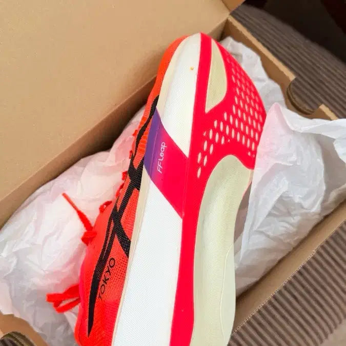 [BUNJANG] Asics Metaspeed Sky Tokyo Running Shoes / 아식스 메타스피드 스카이 도쿄