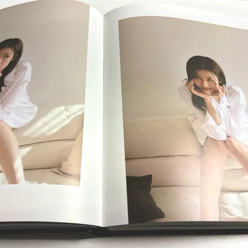 [BUNJANG] Twice Sana 1st Photobook / 트와이스 사나 1st 포토북 Yes, I am Sana.