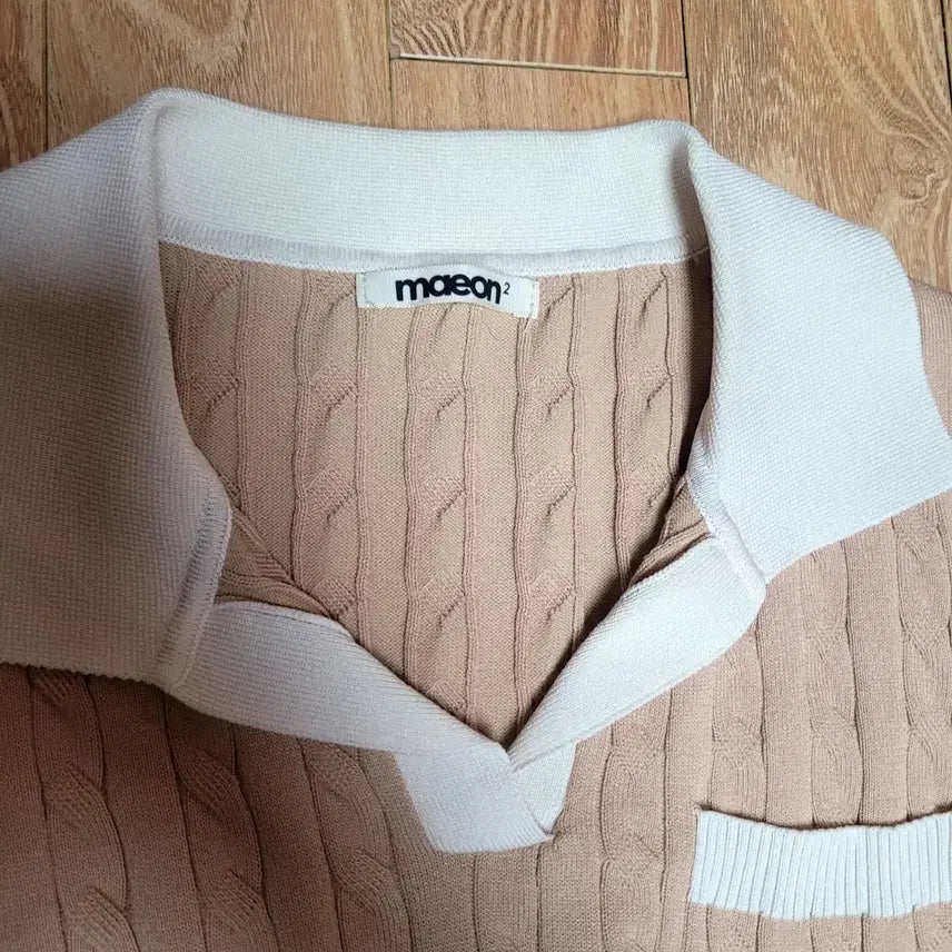[BUNJANG] maaeon Cable Knit Beige Sweater / maaeon 케이블 니트 베이지 카라넥 비스코사 55~66