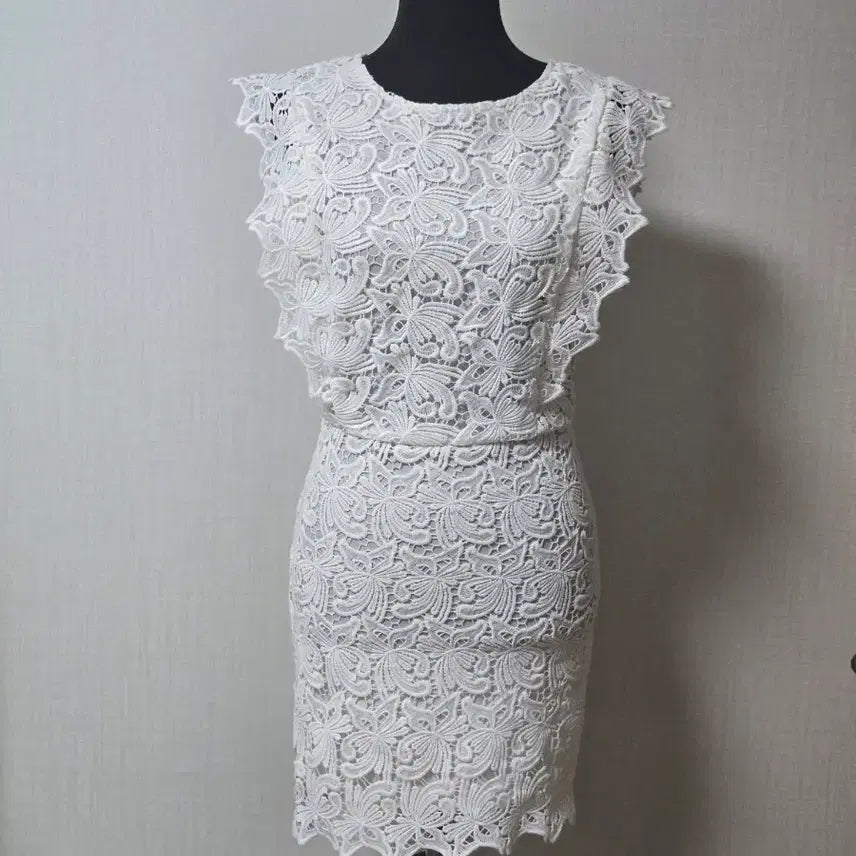 [BUNJANG] White Floral Lace Dress / 화이트 플라워 레이스 원피스