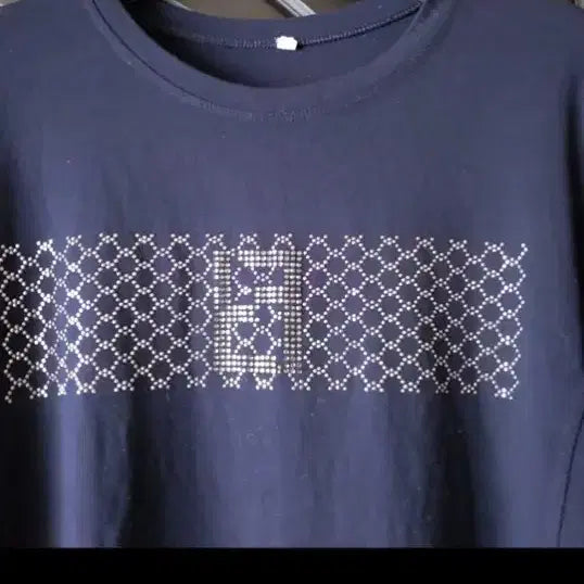 [BUNJANG] Navy Pattern Long Sleeve T-shirt / 네이비 패턴 긴팔 티셔츠