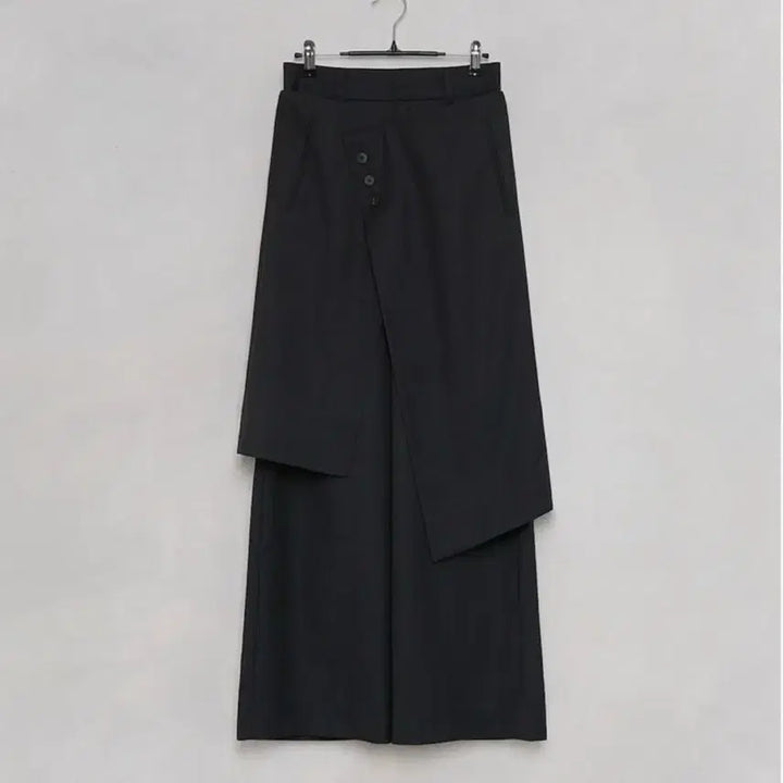 [BUNJANG] THE ILMA Check Karen Pareo Pants / THE ILMA 더일마 CHECK KAREN PAREO PANTS