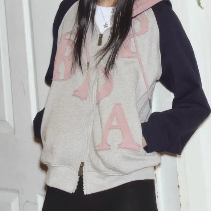 [BUNJANG] Freenda Big Patch Raglan Hood Zip-Up Gray / 프렌다 후드집업