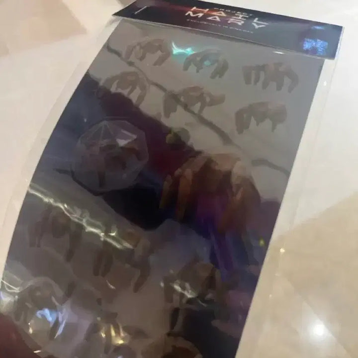 [SOLD OUT] 프로젝트 헤일메리 로키 스티커 특전 판매