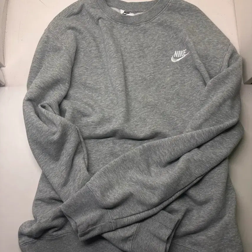 [SOLD OUT] 나이키 NSW 클럽 맨투맨