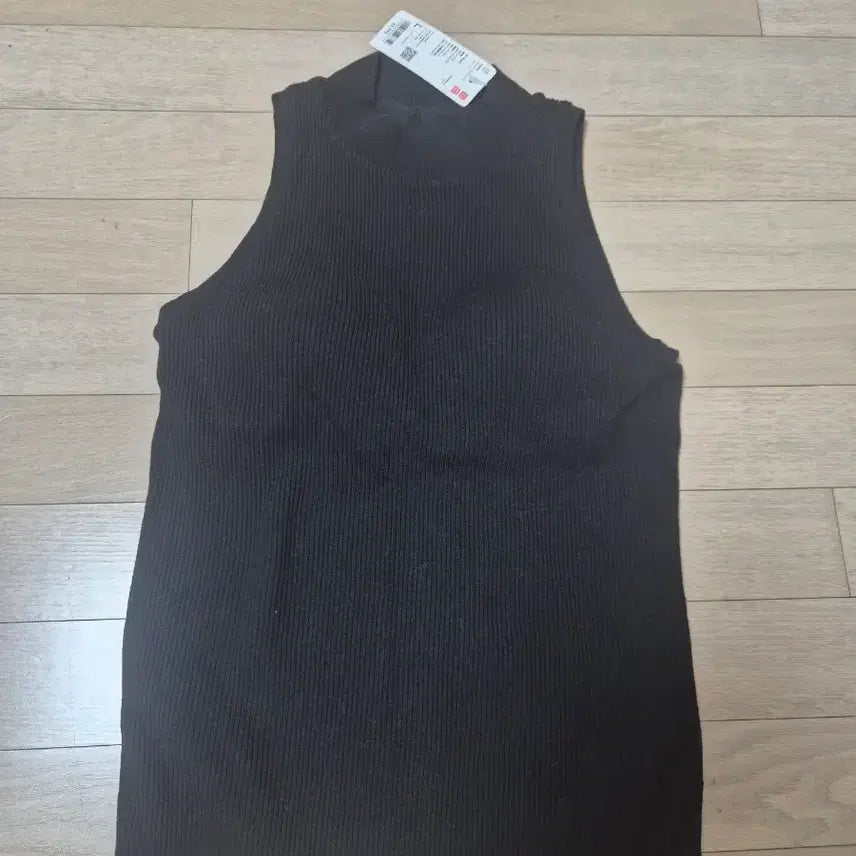 [BUNJANG] Uniqlo Washable Black Bra Top / 유니클로 워셔블 블랙 브라탑(새제품)