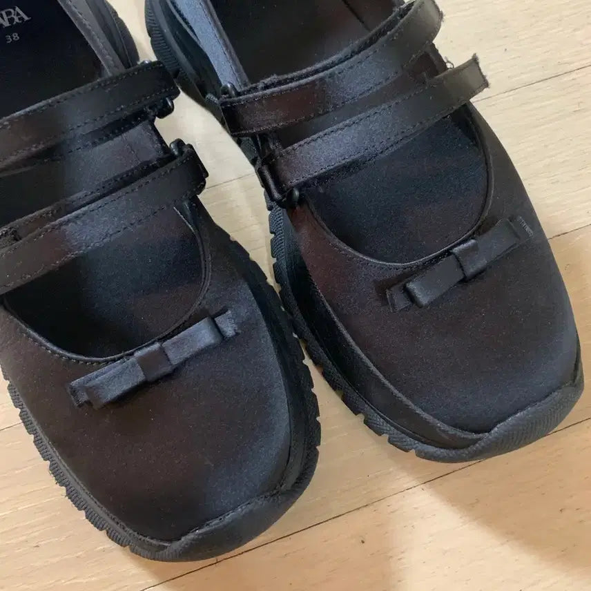 [BUNJANG] ZARA Black Ribbon Mary Jane Platform Shoes / 자라 블랙 리본 메리제인 플랫폼 슈즈