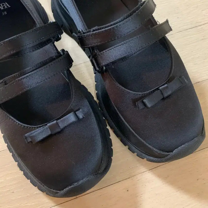 [BUNJANG] ZARA Black Ribbon Mary Jane Platform Shoes / 자라 블랙 리본 메리제인 플랫폼 슈즈