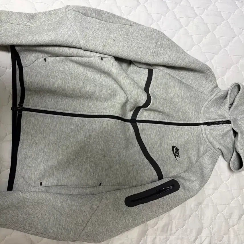 [SOLD OUT] 나이키 테크팩 테크 플리스 후드 팔아요