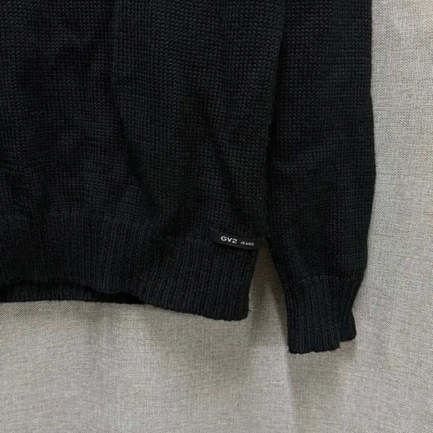 [SOLD OUT] [XL] GV2 jeans 남성 블랙 라운드 긴팔 니트