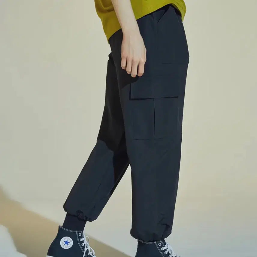 [BUNJANG] MIGNONNEUF 2-way Wide Cargo Jogger Pants - Black (Size 32) / 미뇽네프 2way 와이드 카고 조거팬츠 블랙 32