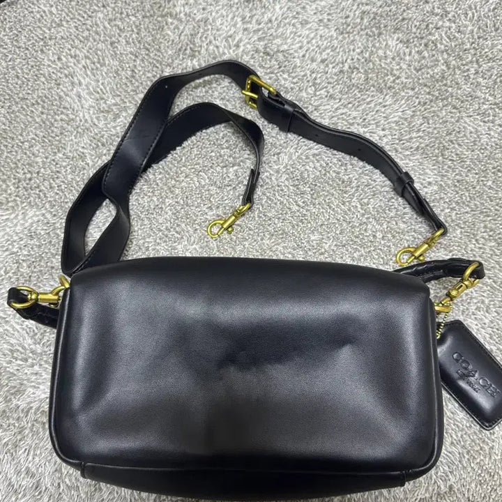 [BUNJANG] Coach Pillow Tabby Shoulder Bag Black / 코치 필로우 태비 숄더백 블랙