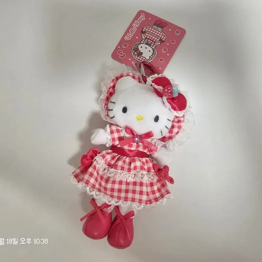 [SOLD OUT] 드레스업 로리타 헬로 키티 롱다리 인형 키링 체크 레드 원피스