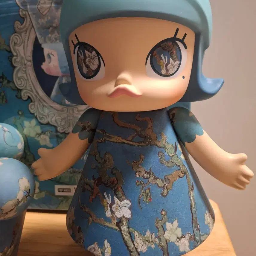 [BUNJANG] Pop Mart Royal Molly "Almond Blossoms" 400% Figure / 팝마트 로얄몰리 400% 고흐 꽃피는 아몬드나무  팝니다