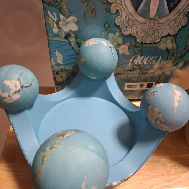 [BUNJANG] Pop Mart Royal Molly "Almond Blossoms" 400% Figure / 팝마트 로얄몰리 400% 고흐 꽃피는 아몬드나무  팝니다