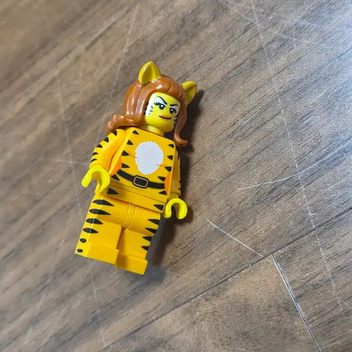 [BUNJANG] Lego Minifigure Series 14 - Tiger Woman / 레고 71010 타이거 우먼 미니피규어
